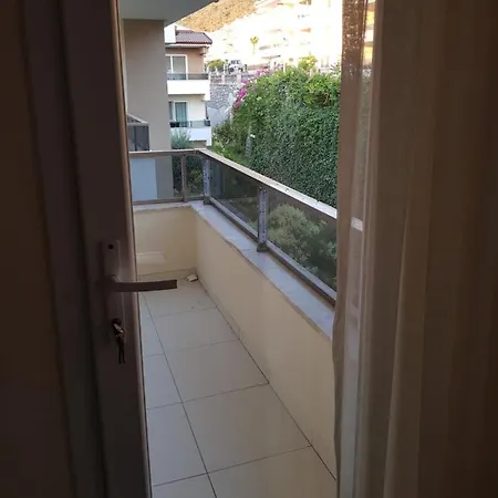 Ege Yildizi Sitesi 아파트 디딤