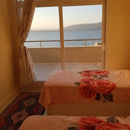Ege Yildizi Sitesi *