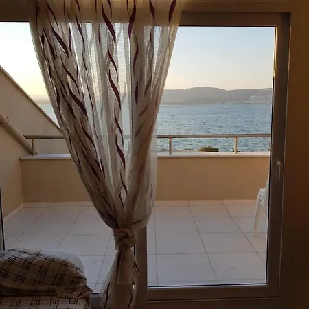 아파트 Ege Yildizi Sitesi 디딤