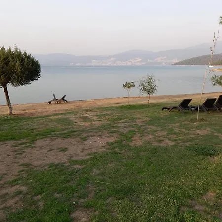 Ege Yildizi Sitesi 아파트 *